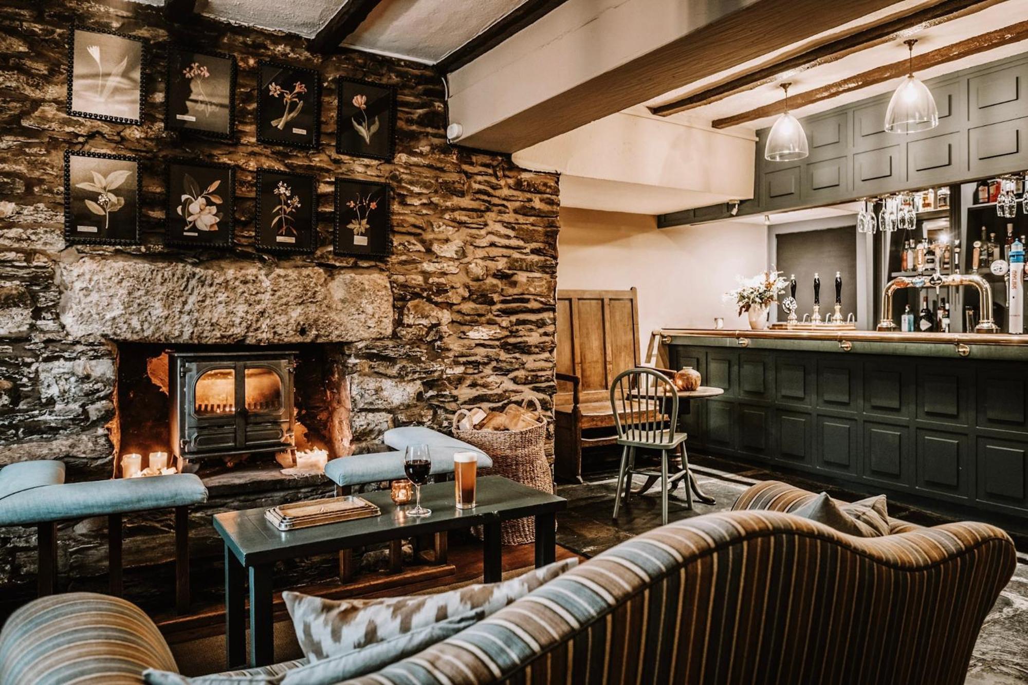 The Hare & Hounds Inn Bowland Bridge Kültér fotó